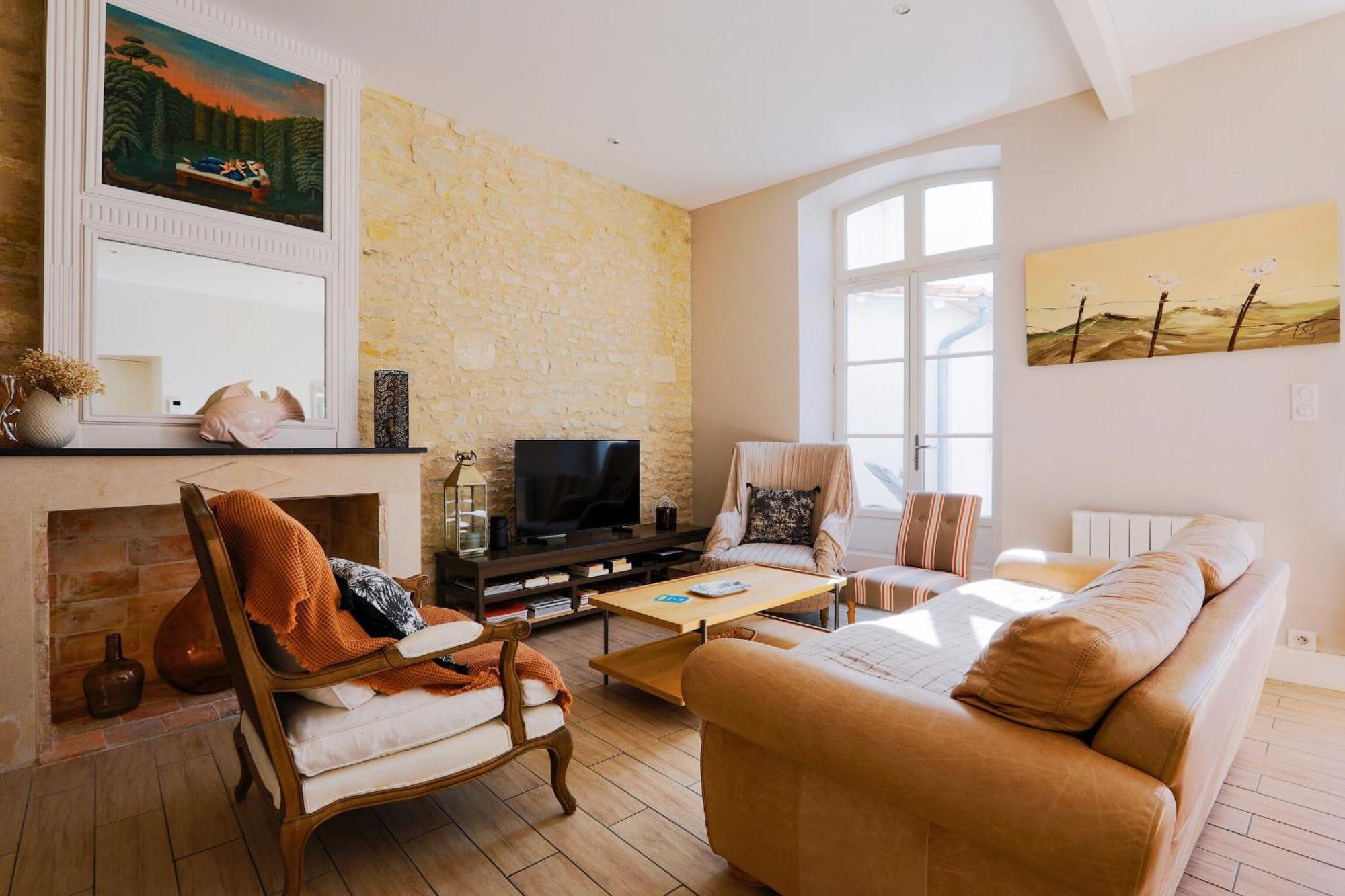 Duplex Joliment Decore Et Sa Cour Ensoleillee Saint-Martin-de-Re Exterior photo